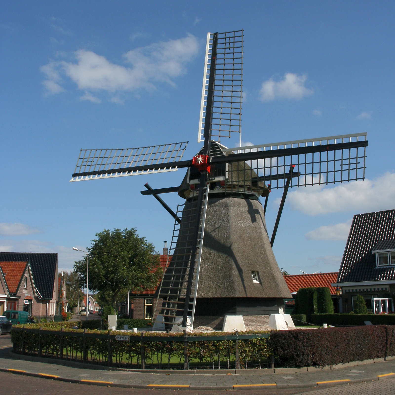 Den_Oever_-_molen_De_Hoop